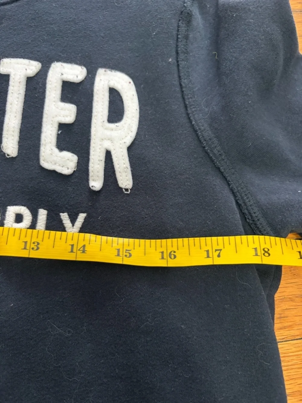 Hollister classic crewneck
